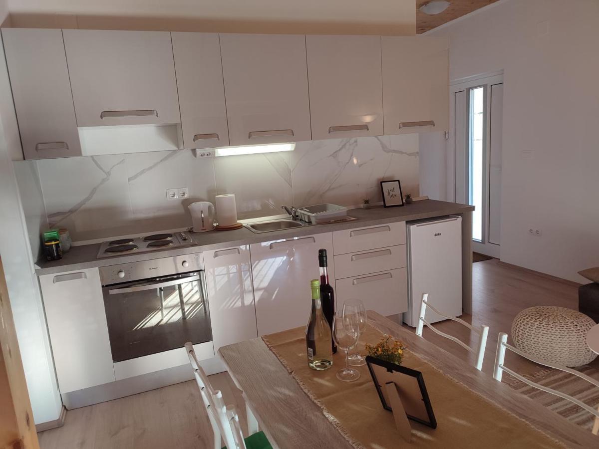 סקארדין Apartments Pulic מראה חיצוני תמונה