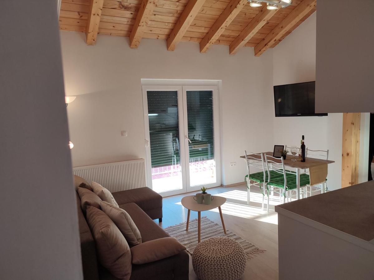 סקארדין Apartments Pulic מראה חיצוני תמונה