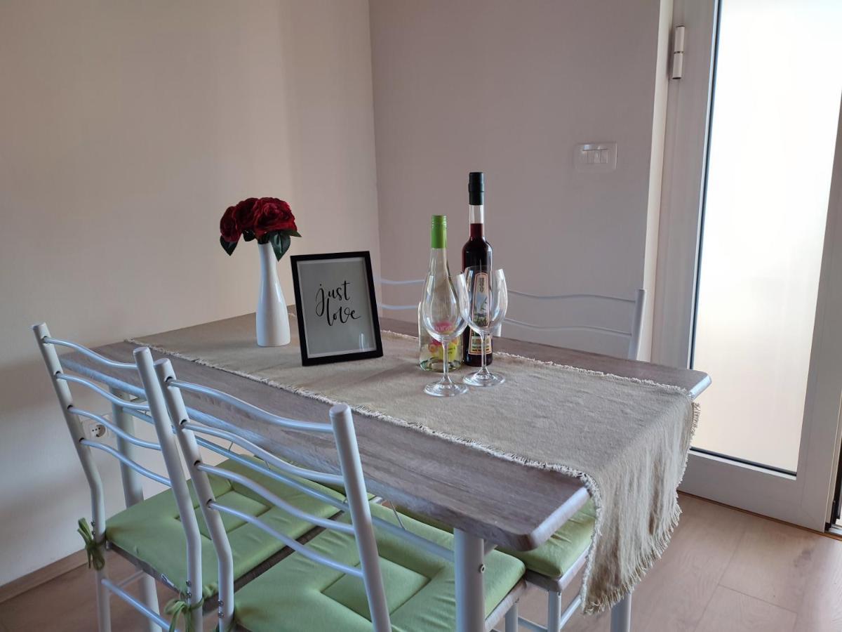 סקארדין Apartments Pulic מראה חיצוני תמונה